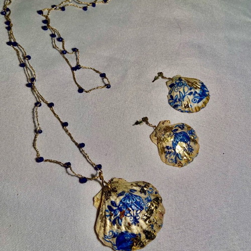Jewelry set handmade earrings with shell and gold leaf necklace with braided gold thread new