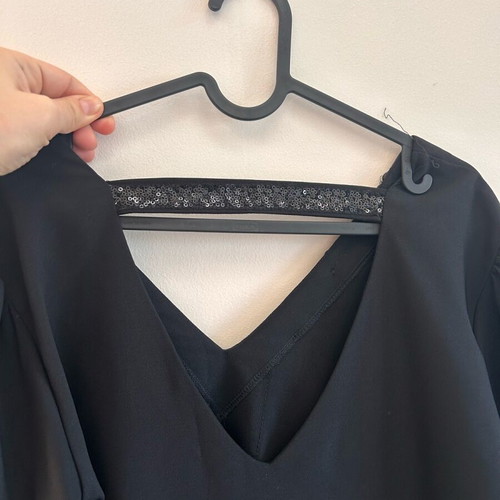 Black oversized dress new, size small, knee-length