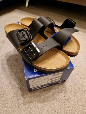 Birkenstock παντόφλες καινούργιες, μέγεθος 39, μαύρο
