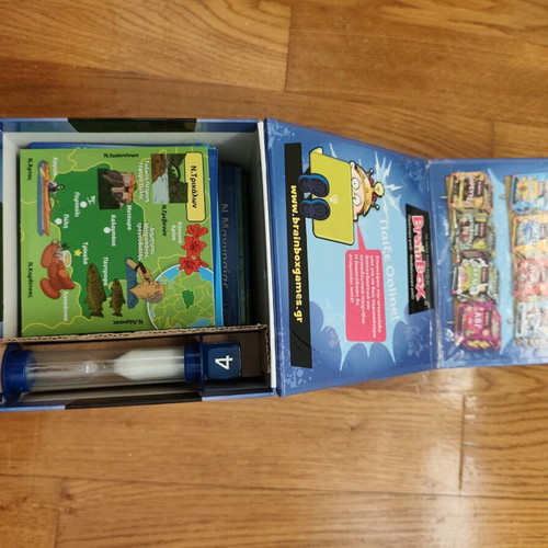 Brainbox board games like new, pack of 2 with dinosaurs and Greece themes