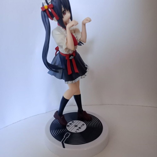 K-On! Azusa Nakano PVC Statue new, 21cm