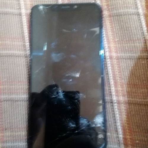 Fluo X2 Max-S624010 cell phone used with broken screen for repair or parts