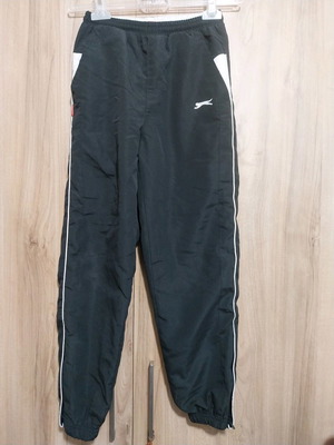 Παντελόνι φόρμας Slazenger μεταχειρισμένο για αγόρι 7-8 ετών μαύρο