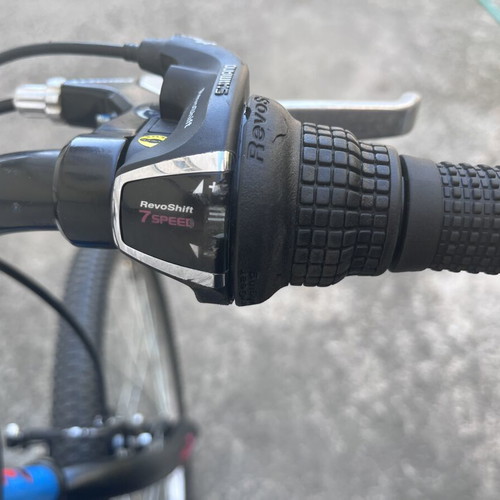 Orient Dart 24" mountain bike like new, blue, 26 inch