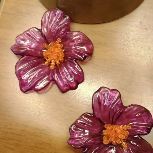 Zara earrings like new, pink and purple, large and lightweight