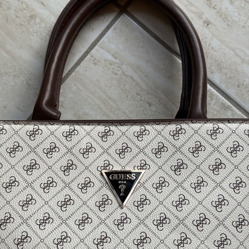 Guess crossbody bag new, white and brown