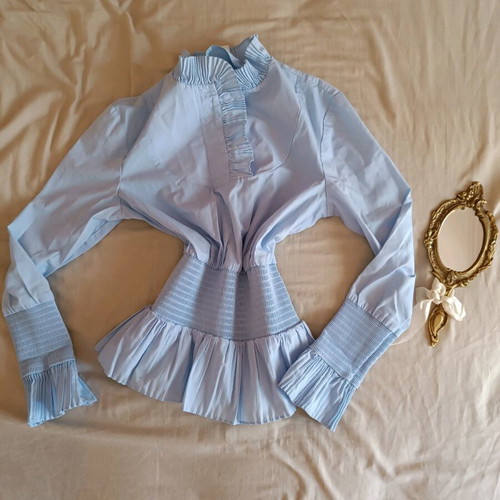 Blue shirt like new, size S with smocked waist and cuffs