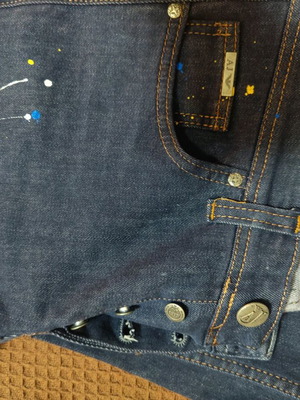 Armani jeans No33 like new, dark blue denim with paint splatter effect