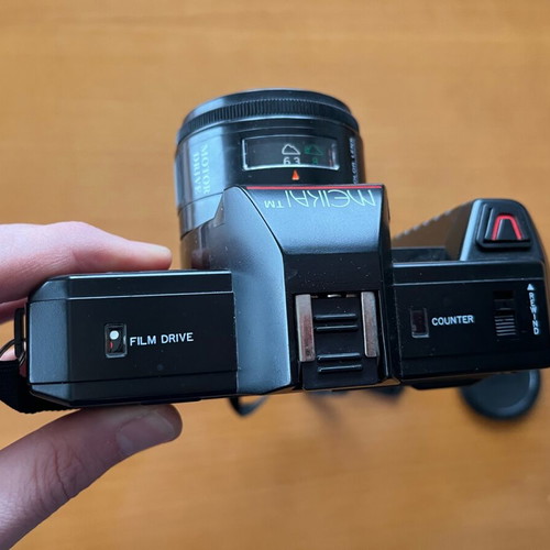 35mm Auto Standard Analog Camera used with flash and case
