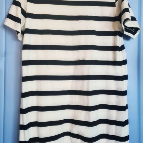 Mini T-shirt dress H&M like new, black and white, size M