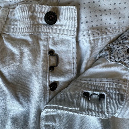 Bershka men's white denim shorts size 36 like new