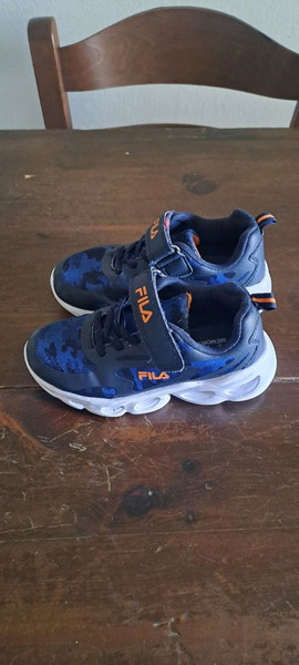Fila nr 28 παιδικά, μεταχειρισμένα..