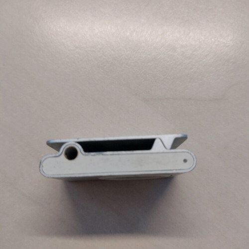iPod shuffle used, no cable, unknown working condition