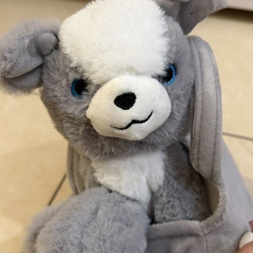 Dog-shaped bag like new