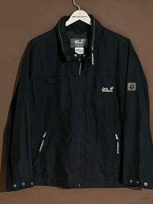 Jack Wolfskin Light Jacket unisex used, size medium, black