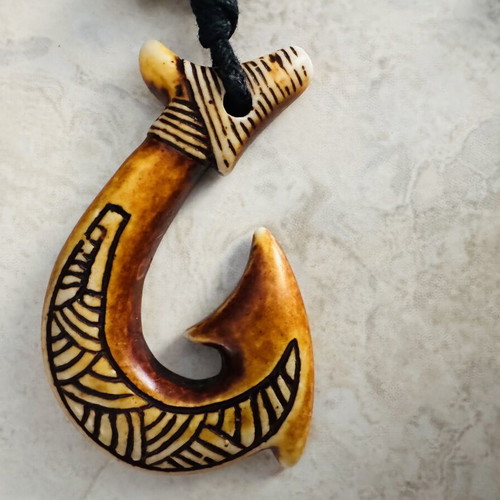 Maori Hei Matau Pendant Necklace Unisex new