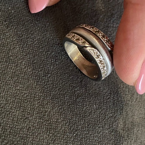 Silver ring with nice design, size 16-16.5, 7g, 925 stamp, like new
