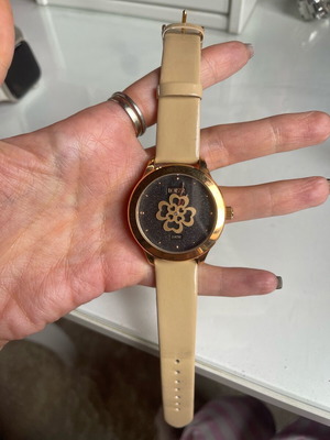 Loisir wristwatch women's like new