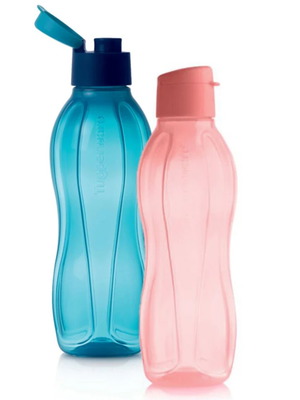 Tupperware set of 2 bottles 750 ml new