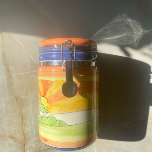 Clay kitchen jar like new with clip closure
