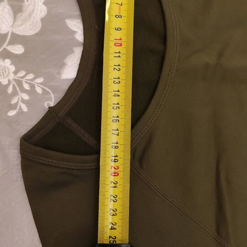 Survivors thermal training shirt khaki medium like new