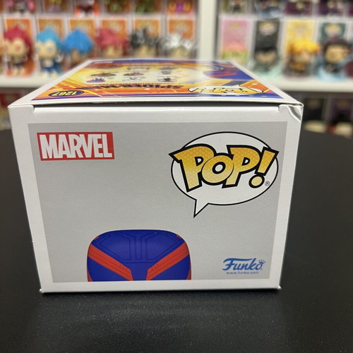 Funko Pop Marvel Spider-Man 2099 GITD SE used
