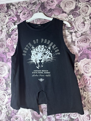 Tank top black with tiger print size S like new