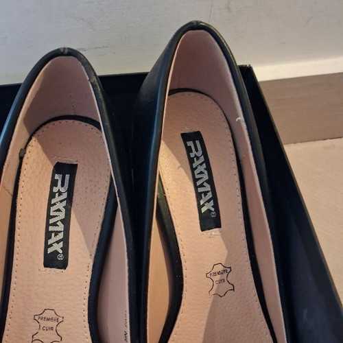 Mac Collection pumps like new, 9 cm heel, size 38, black
