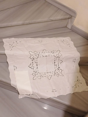 Vintage embroidery table linen 1.20 x 1.20 m