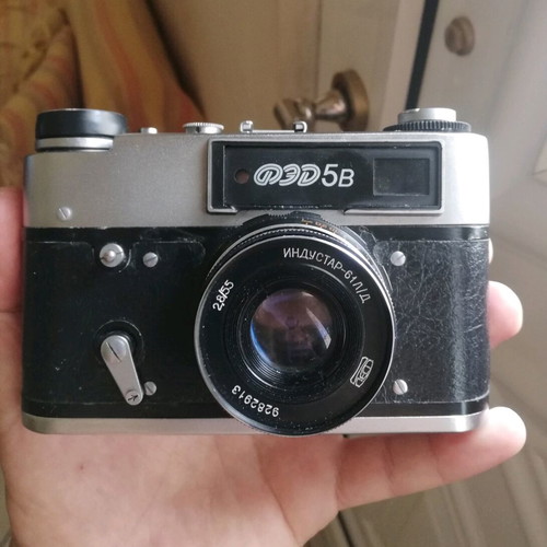 FED 5B film camera with Industar-61 L/D 55mm f/2.8 lens like new