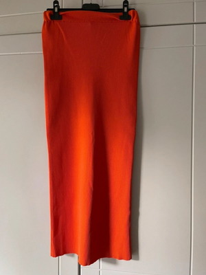 Zara midi skirt orange new with back slit