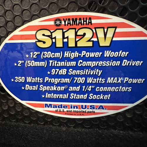 Yamaha professional speakers with stands like new, set of two