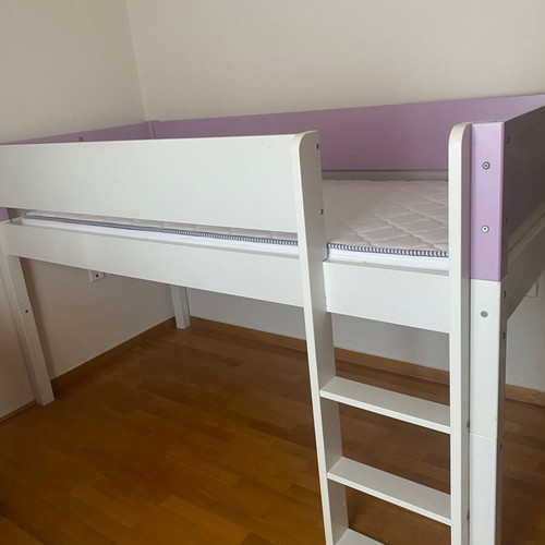 Entos bunk bed like new, solid wood, white and lilac, mattress 0.90x2.00