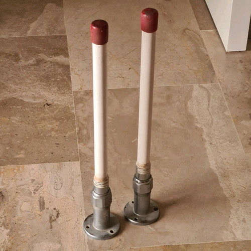 Procom 4G antennas used with stainless steel bases, set of 2