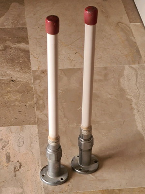 Procom 4G antennas used with stainless steel bases, set of 2