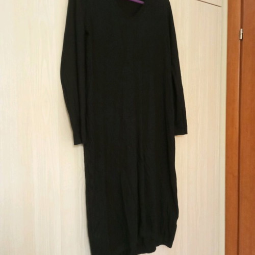 Midi black dress Large with wool texture, like new