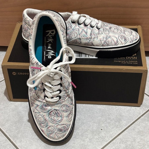 Cropp Rick & Morty Sneakers new, size 42, white with designs