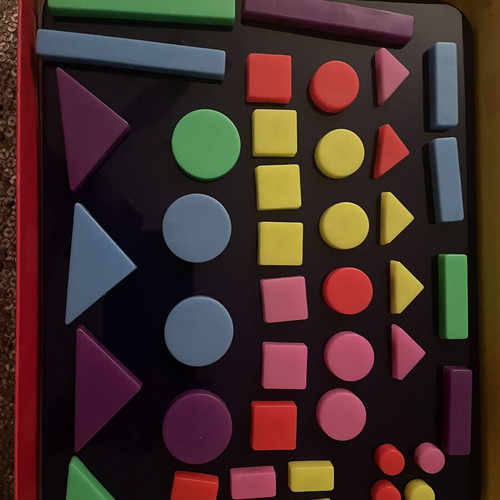 Magnetic Shapes Galt with metal board and 42 magnets new