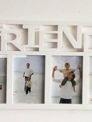 Friends wall frame 4-photo new