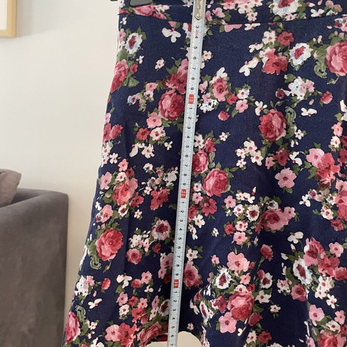 Forever 21 floral skirt like new, lined, blue multicolor