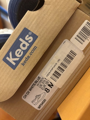 Keds sneakers size 39 white with blue sole like new