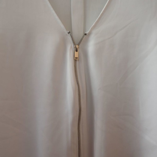 Bershka white blouse used with zipper, size S