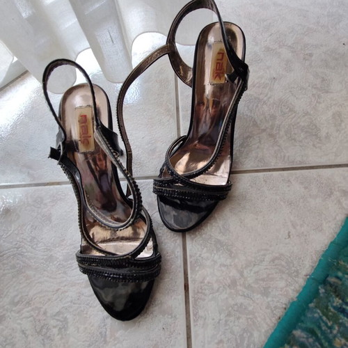 Nak Shoes black pumps size 38 like new
