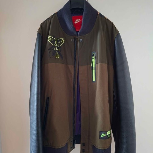 Kobe Bryant Nike Destroyer Jacket Black Mamba like new, size Large