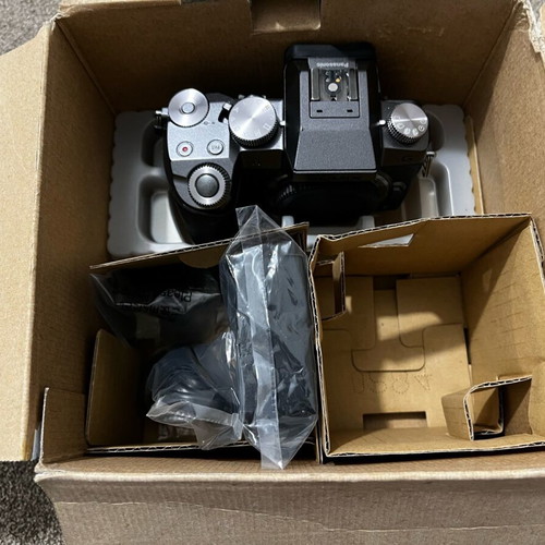 Panasonic Lumix DMC-G7 Body camera used