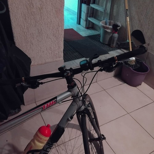 Aluminum Road Bike like new, size 54, 700-28C