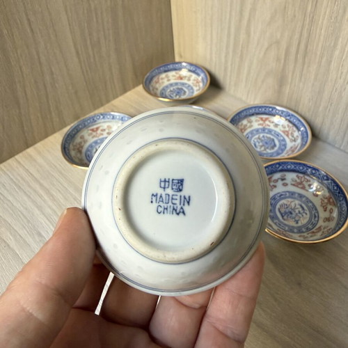 Mini porcelain sauce dishes with rice grain technique, set of 7