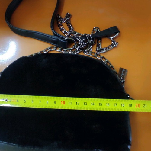 Small black fur shoulder bag like new