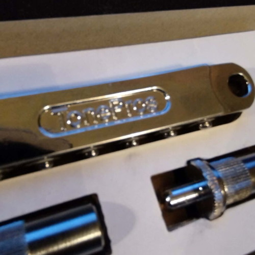 TonePros T3BT-C Tune-o-matic Bridge like new