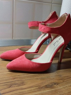 Coral Suede Pumps with Ankle Strap, 10cm Heel, Size 37, Like New